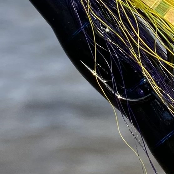 5 Pcs Rizing Rivers 3D Bucktail Flies (Yellow/Dark Purple)