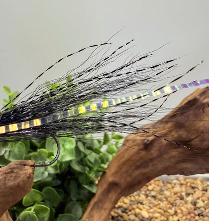 5 Pcs Rizing Rivers Premium Bucktail Flies (Blackout)