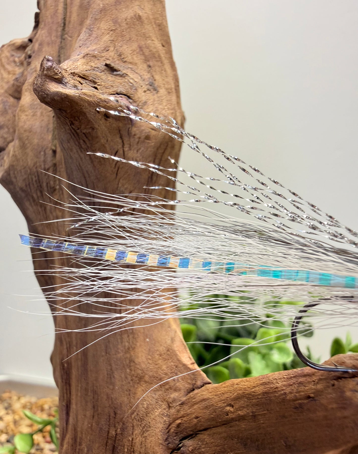 5 Pcs Rizing Rivers Premium Bucktail Flies (Bleeding Shad)